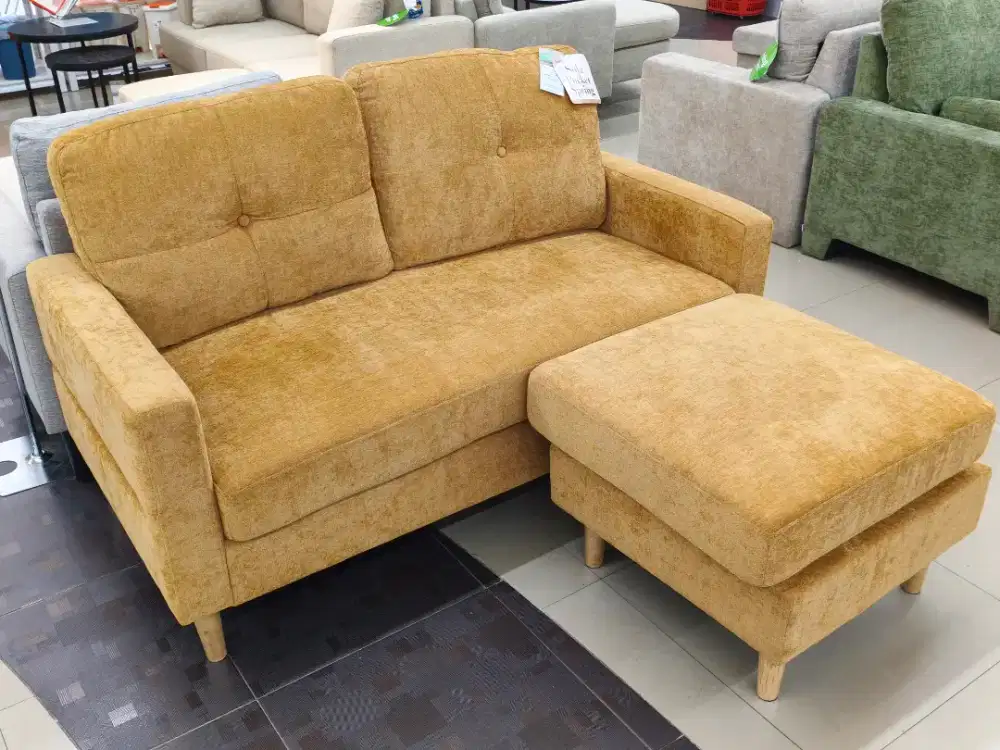 Selma Philo Sofa Fabric 2 Seater dengan Ottoman – Oranye Terracotta