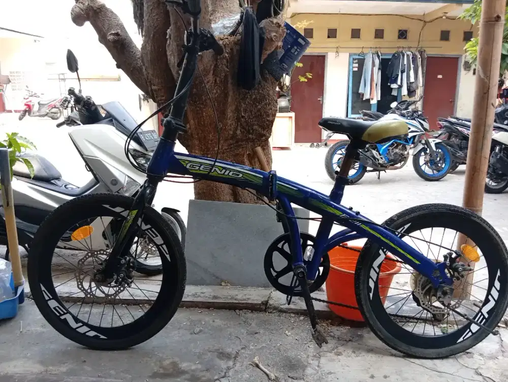 Sepeda lipat genio