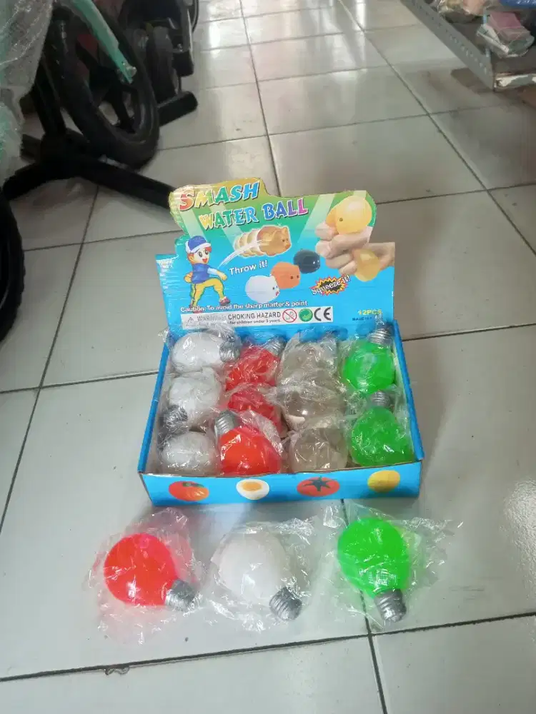 Mainan anak squishy lampu