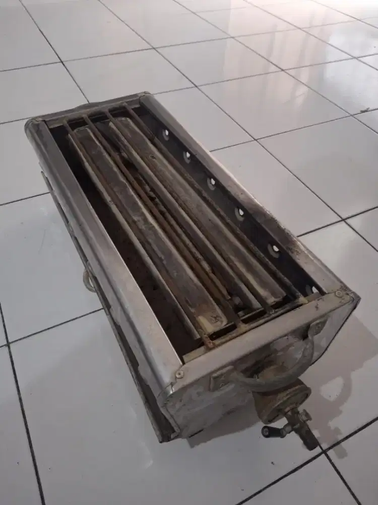 DI JUAL PANGGANGAN IKAN AYAM BAKSO BAKAR