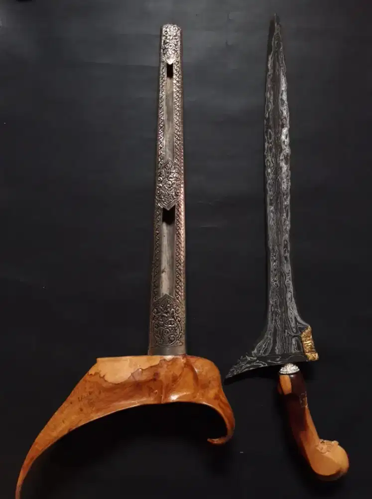 Keris Keleng Jalak Kinatah
