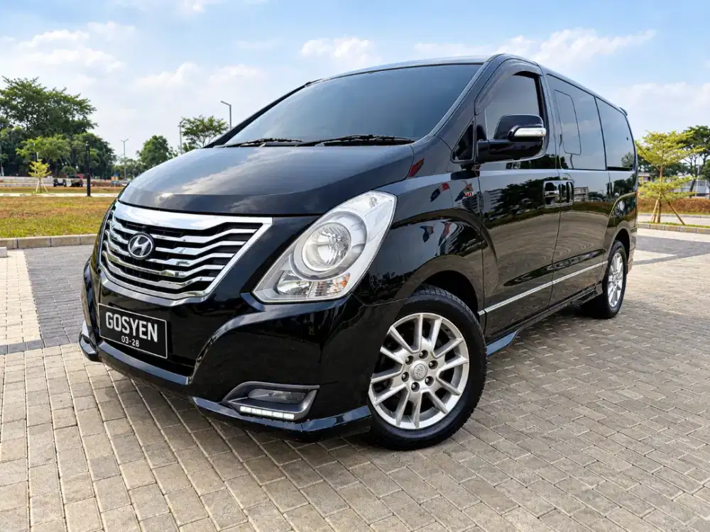 HYUNDAI H1 ROYALE DIESEL AUTOMATIC 2015 SIAP PAKAI
