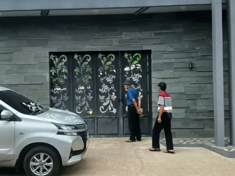 dijual villa pinggir jalan udara sejuk