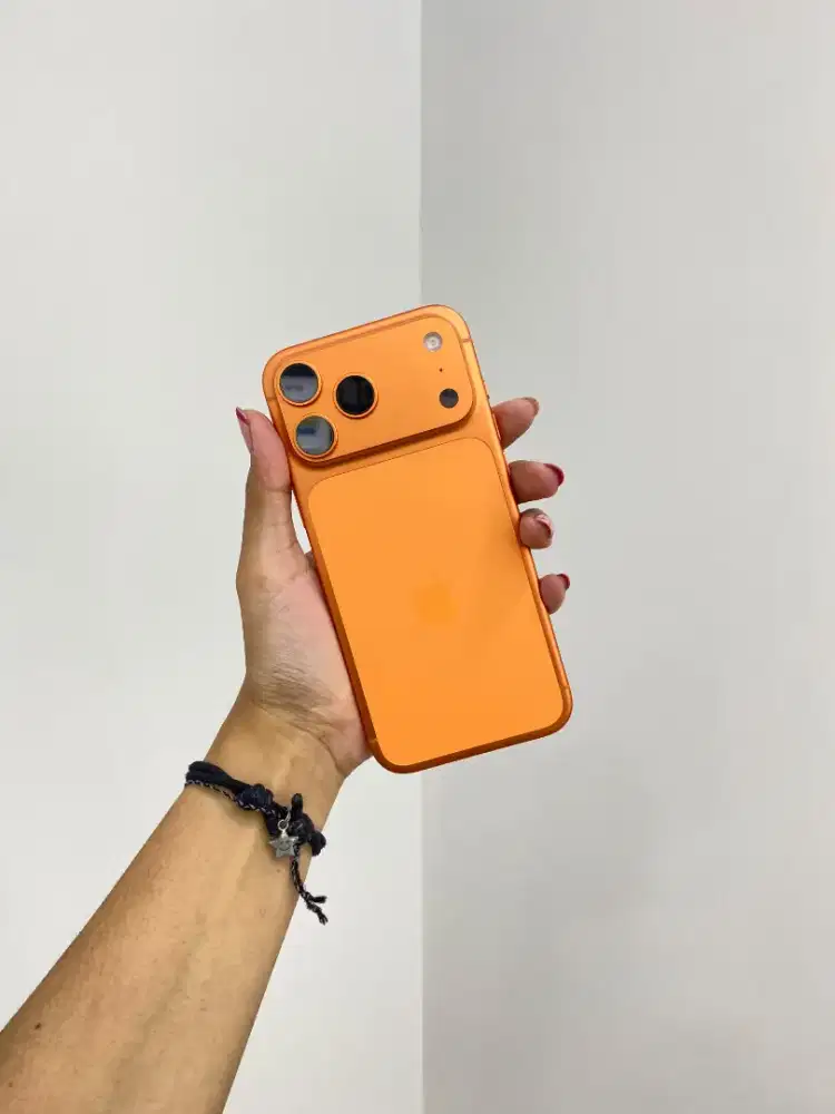 WTS iphone 17 pro max oren 256