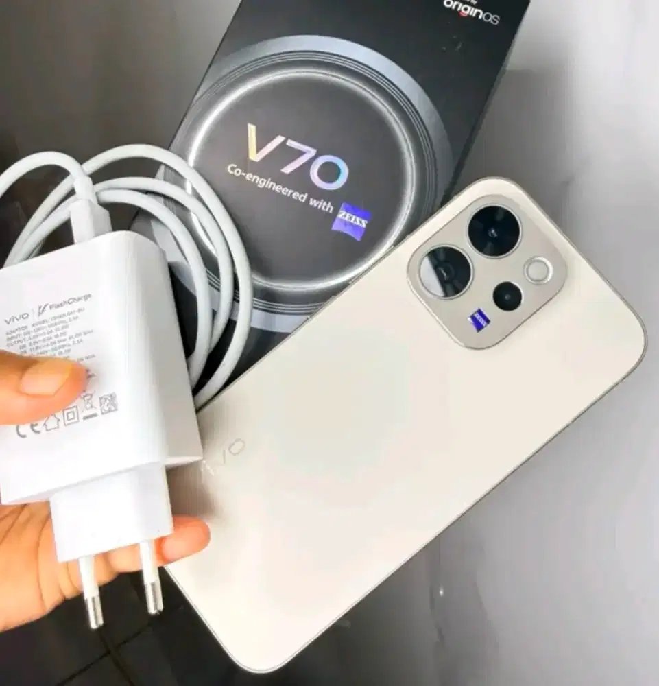 Vivo V70 5G [8/256] Jual Rugi Pemakaian Baru 4 Bulanan