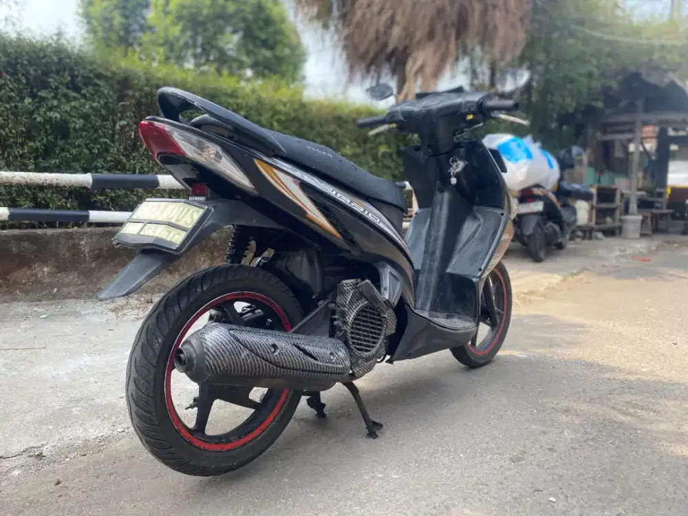 Vario tahun 2008 cakep siap pakai