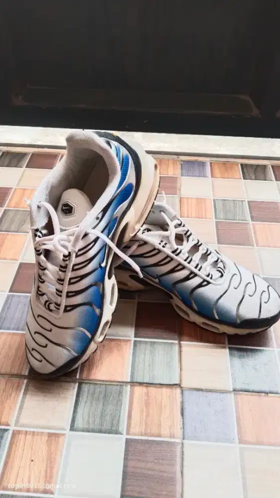 Sepatu pria merk nike