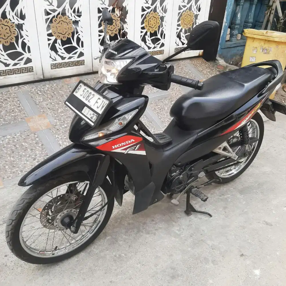 Honda Revo Fit 2022 Fi, ss lengkap mesin bagus pajak hidup Bekasi Kab
