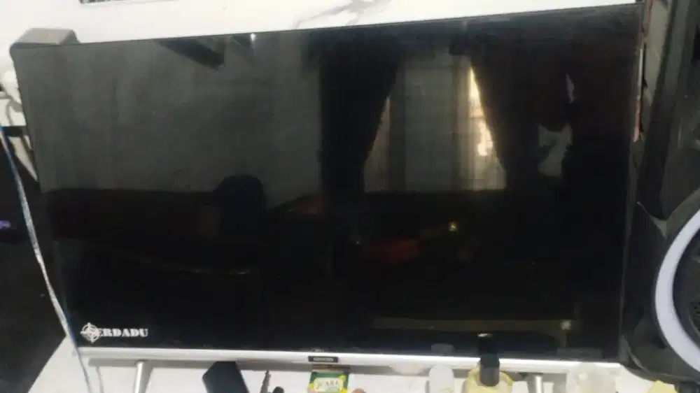 Tv dan sound speaker