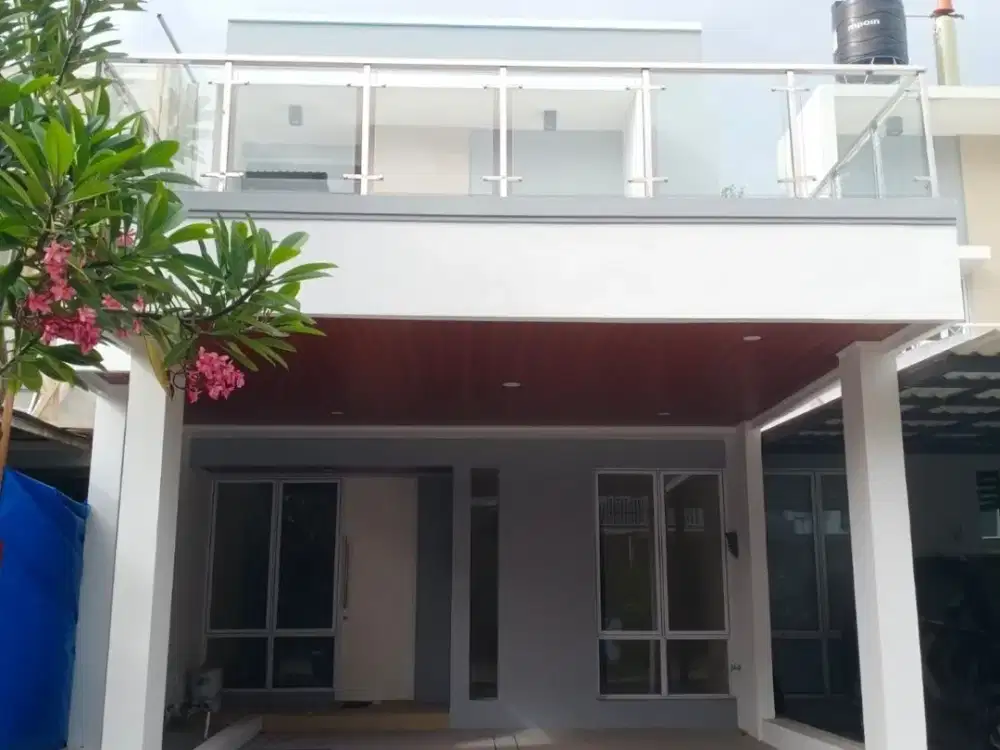 Rumah 2lt 6x15 90meter 4KT Cluster Yarra JGC Jakarta Garden City Cakung