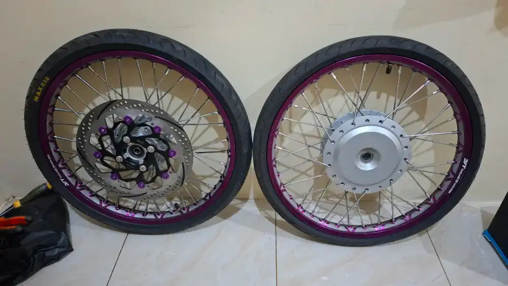 Pelek 17 beat /scoopy