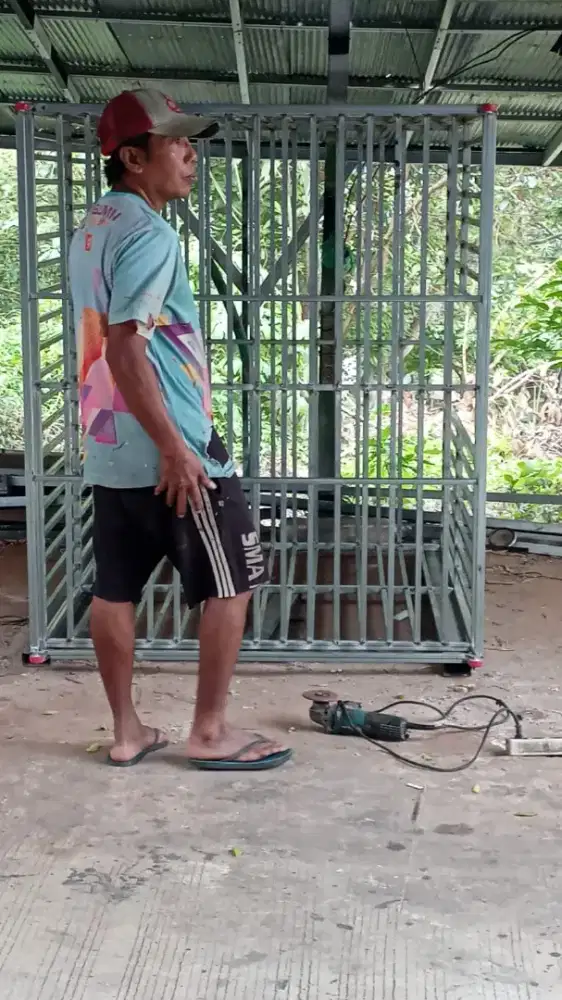 Kandang Hewan Ukuran Besar