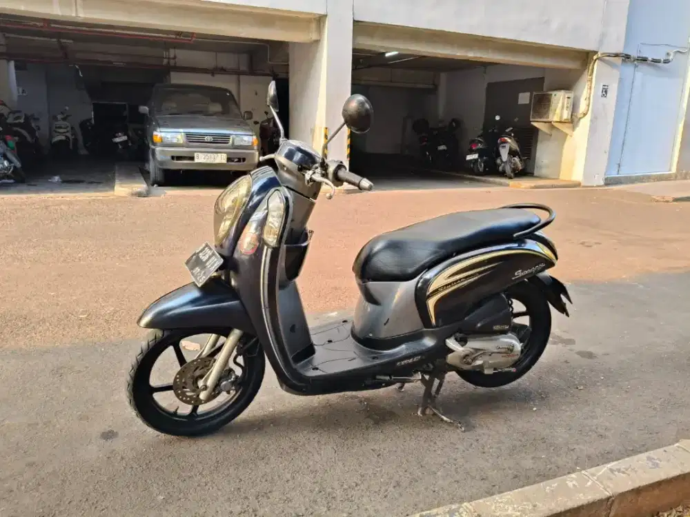 Honda Scoopy 110cc PGM-FI Tahun 2015