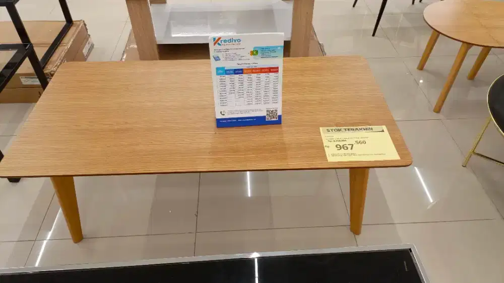 Informa Coffee Table