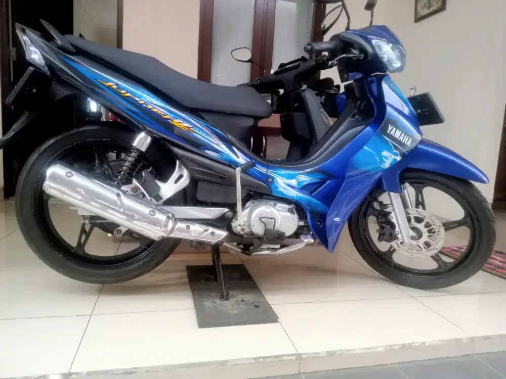 Yamaha legend Jupiter Z