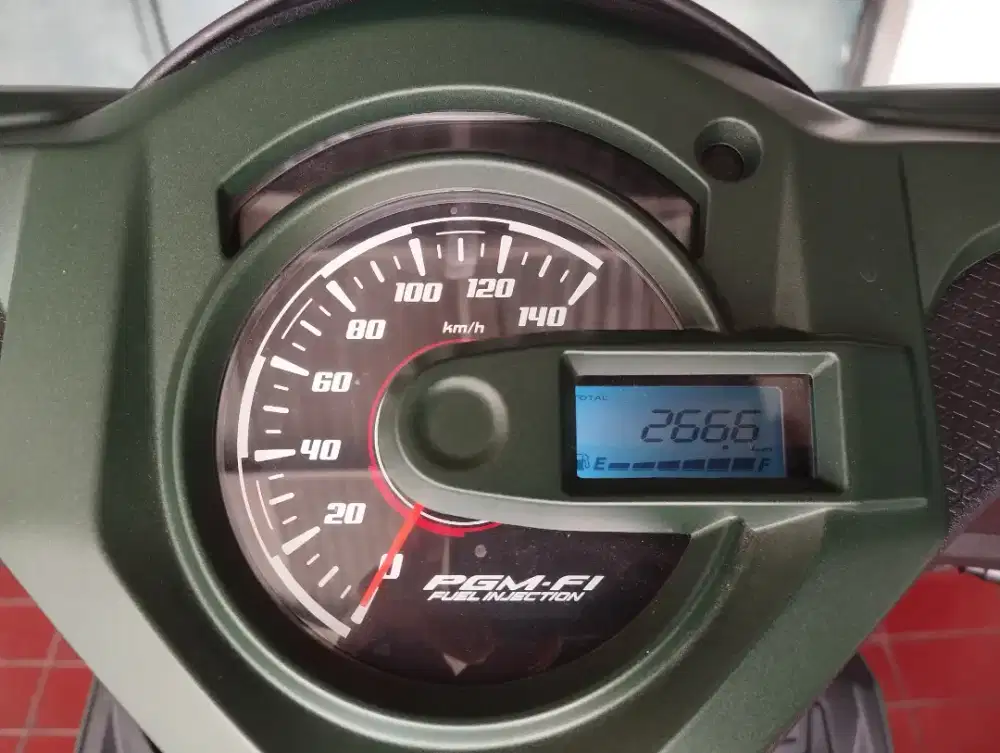 Honda beat deluxe non keyless 2026 KM 200