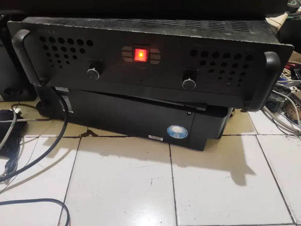 Power amplifier 10ha jual sesuai foto