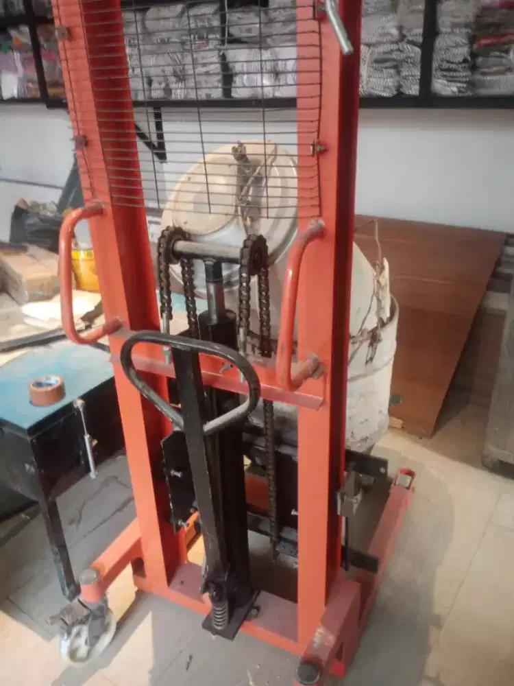 Forklet manual beli cuma pake  3 bulan