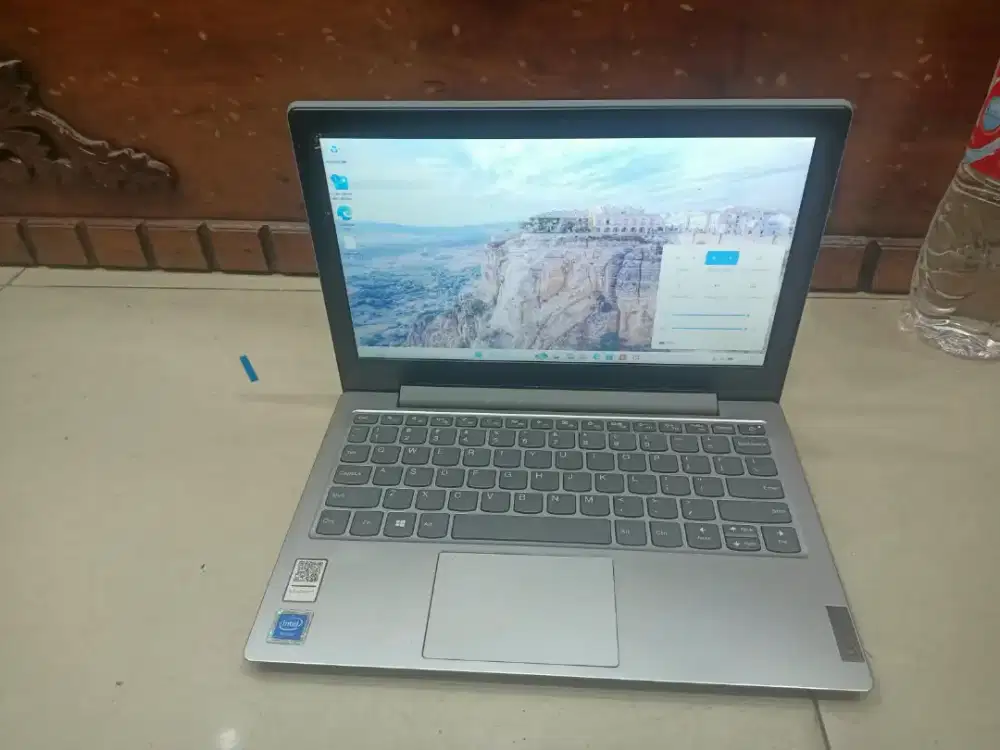 Lenovo IdeaPad 1 11IGL05 ram 4 SSD 256 NVme mlus normal semua unit dus