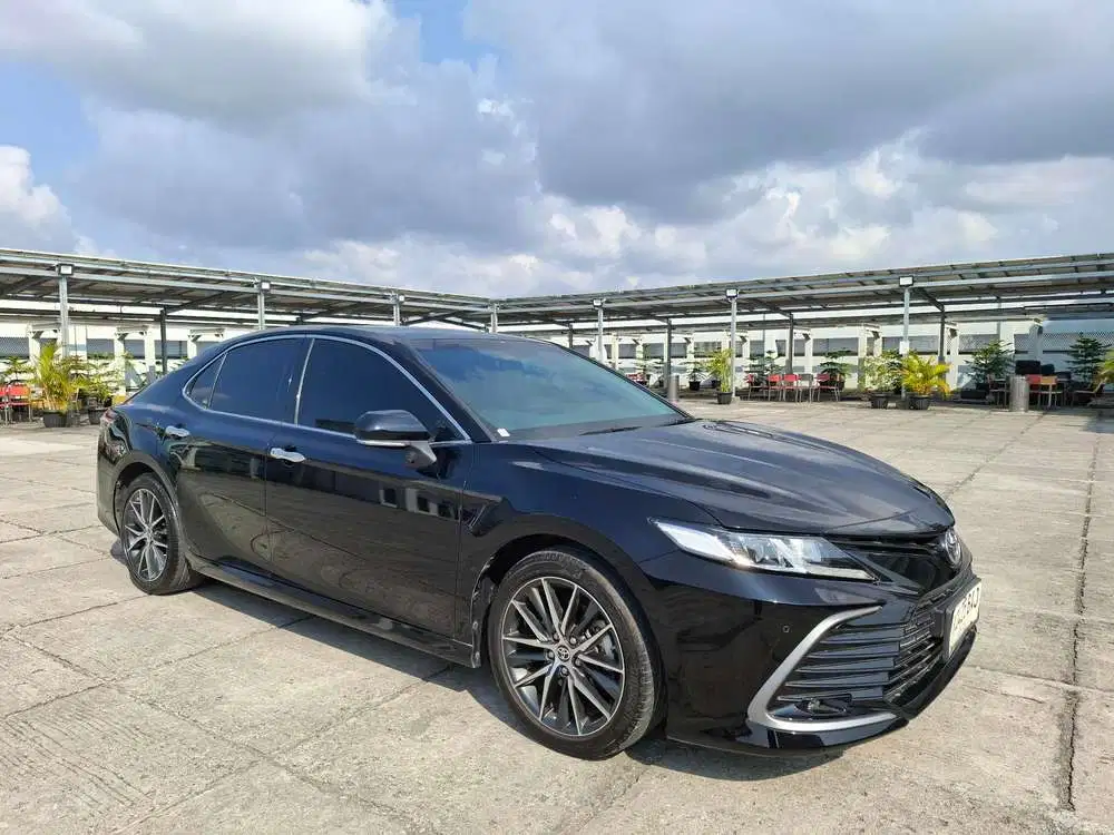 Toyota Camry 2.5 V Bensin 2023