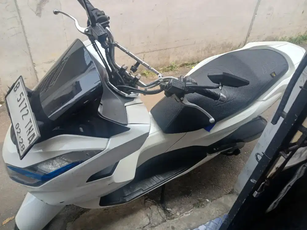 Honda PCX 160 CBS 2023 Plat Jakarta Timur