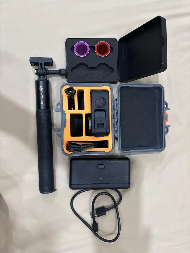 DJI Osmo Action 5 Pro Adventure Combo
