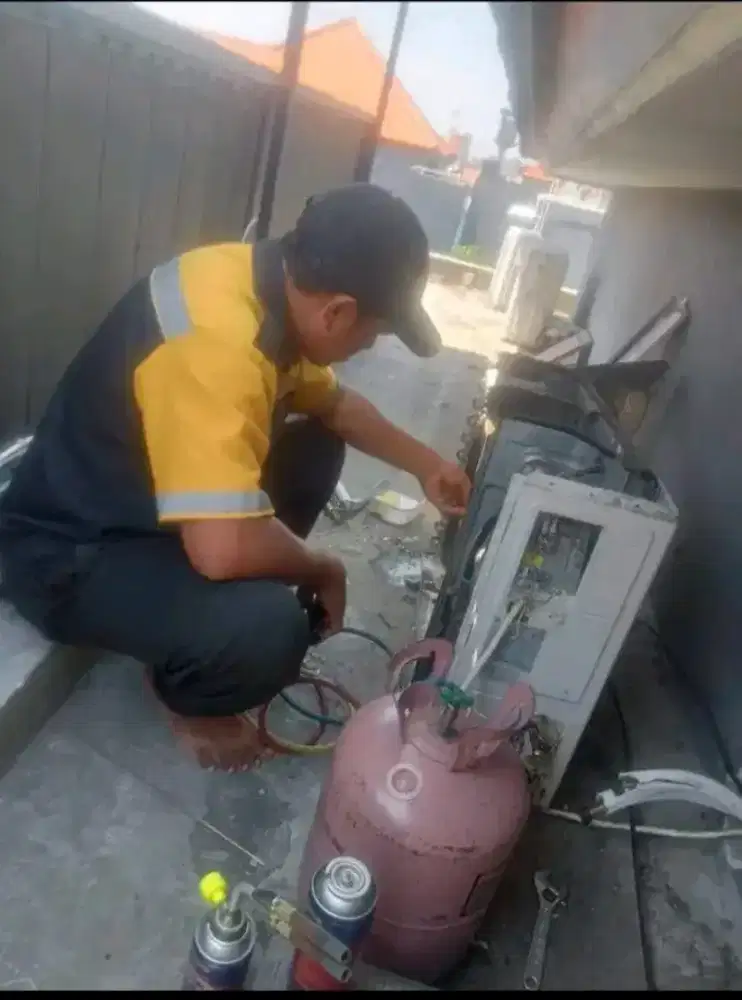 Service AC bongkar pasang AC kulkas pompa air
