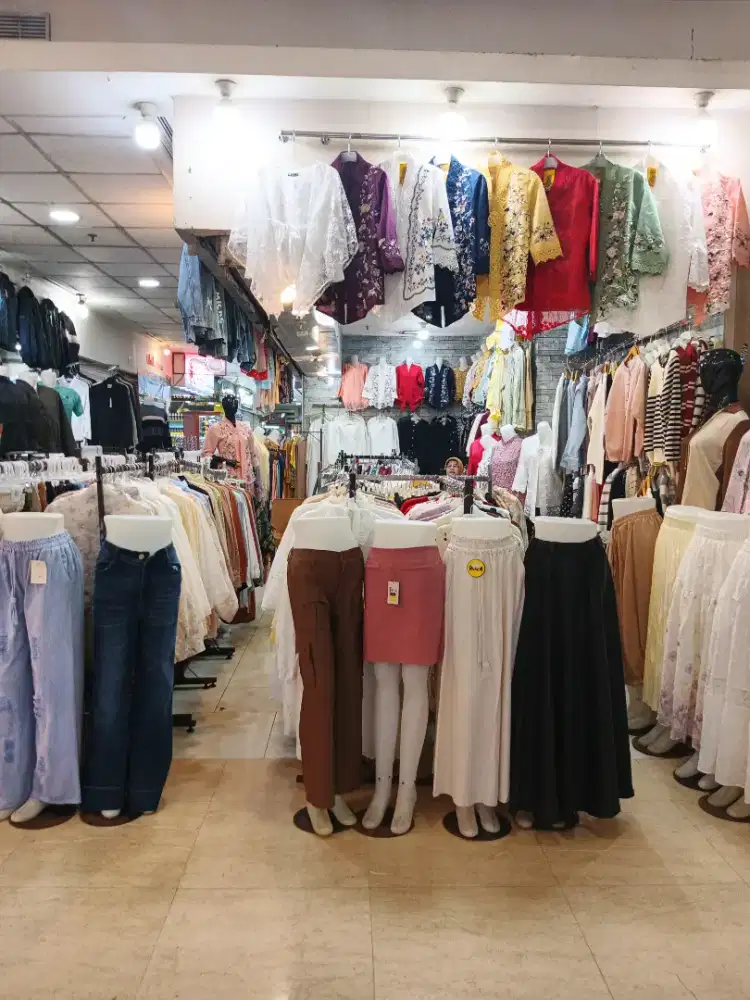 Toko fashion wanita