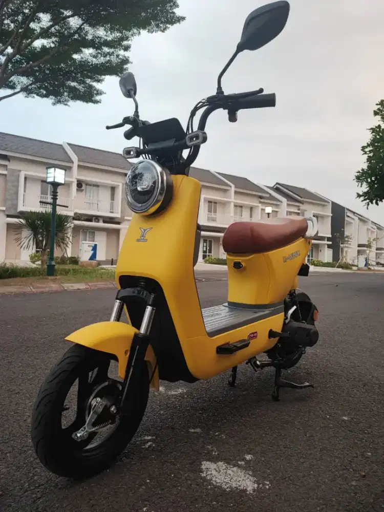 Sepeda Listrik Uwinfly DF8|D75|D70 500watt Keyless Kuning - Second
