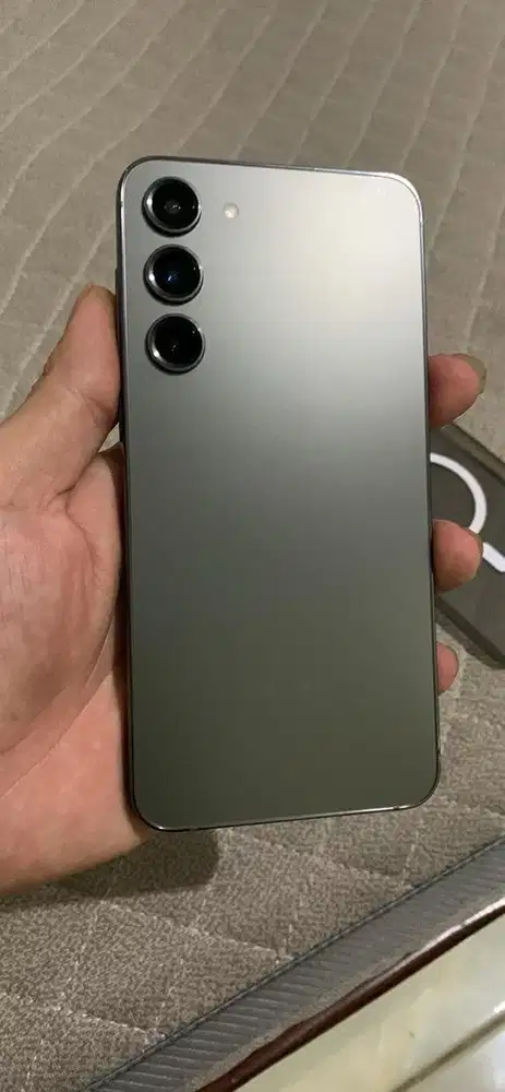 Samsung 23 plus 8/256 SEiN