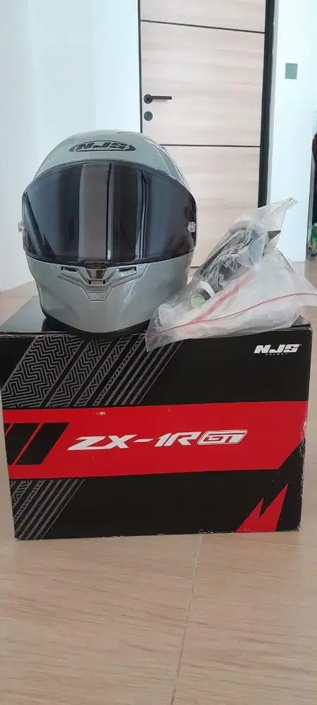 dijual Helm NJS fullface grey M