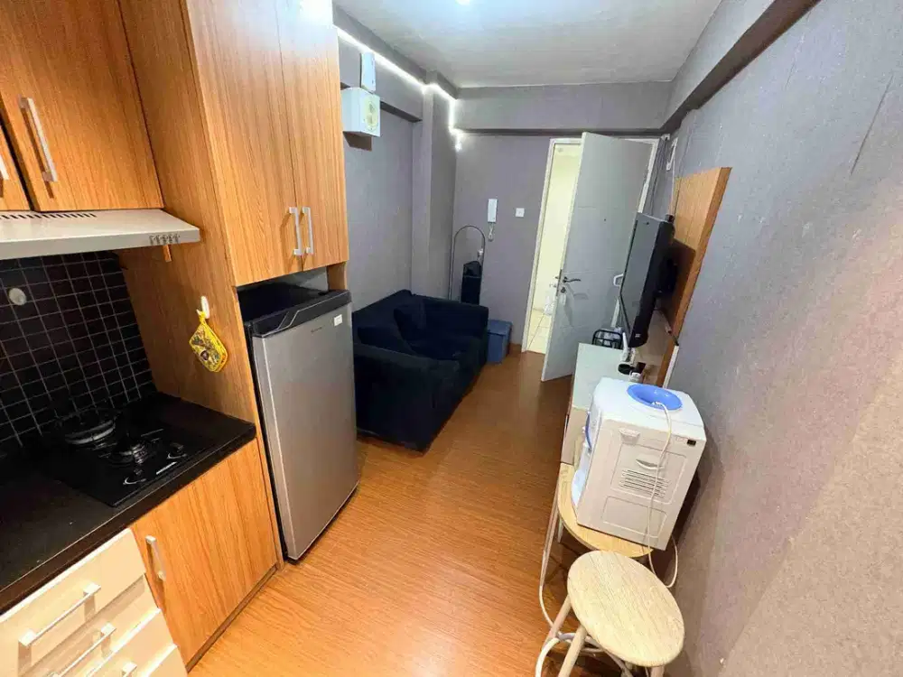 Sewa 1BR Furnished apartemen Bassura City tower Geranium hadap kolam