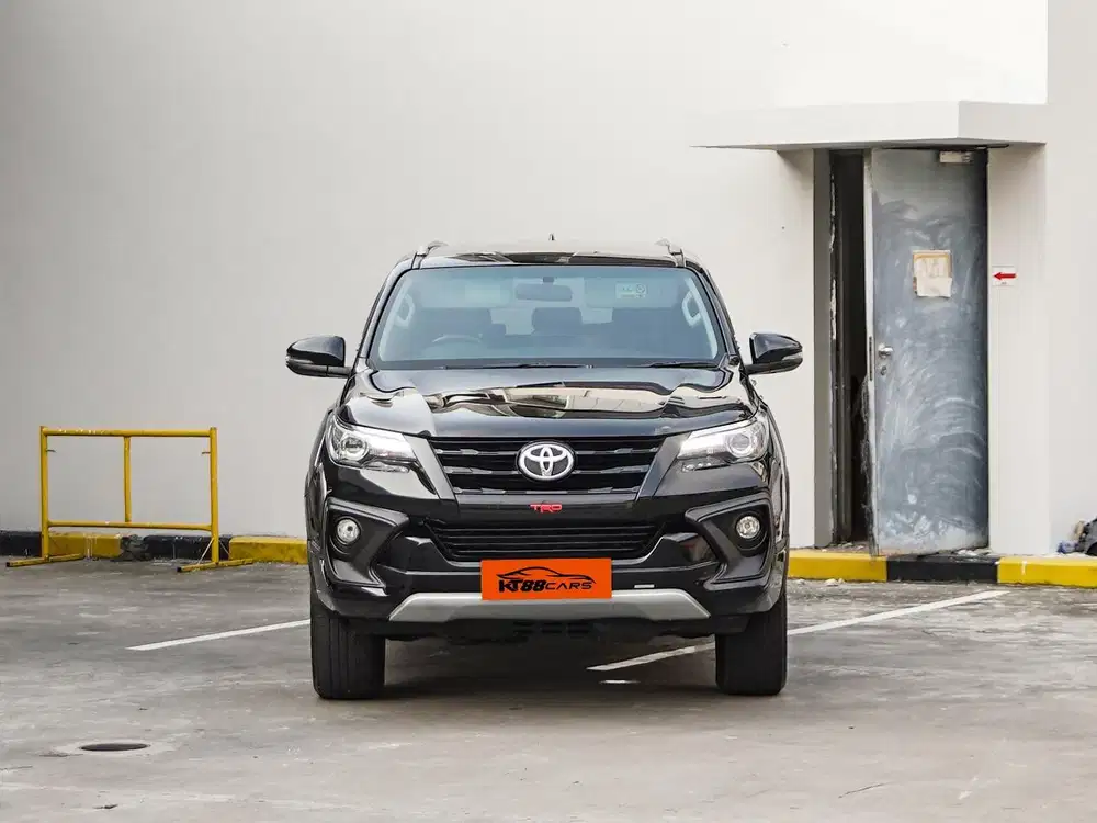 Toyota Fortuner TRD Sportivo AT 2019 Hitam