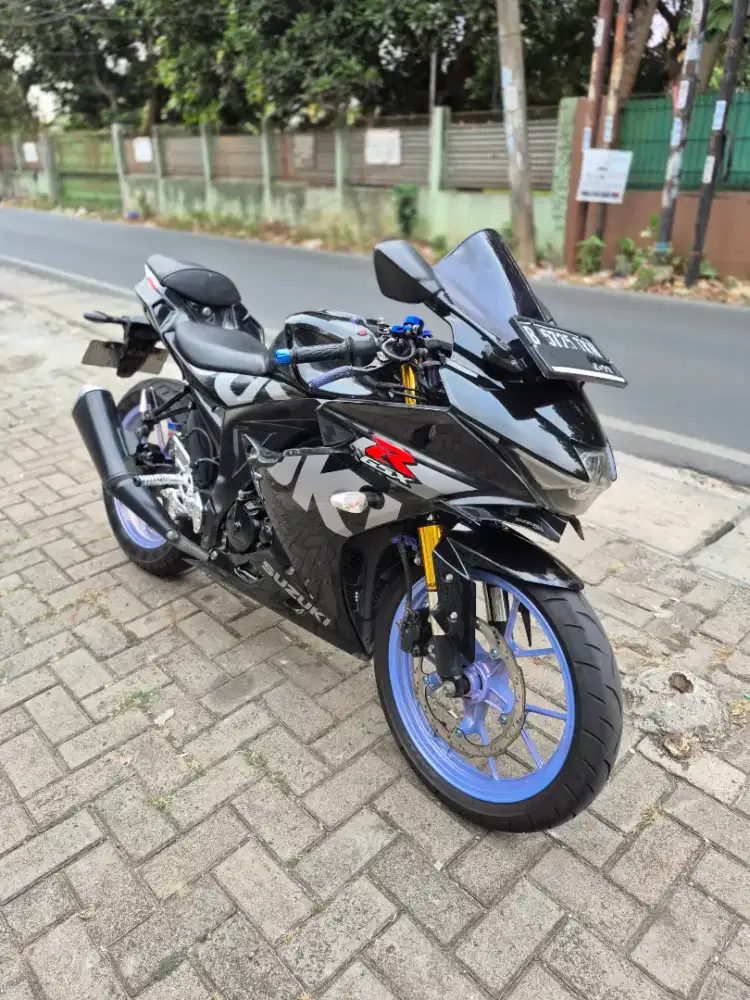 Dijual Suzuki GSX 150R tahun 2021 pajak hidup panjang
