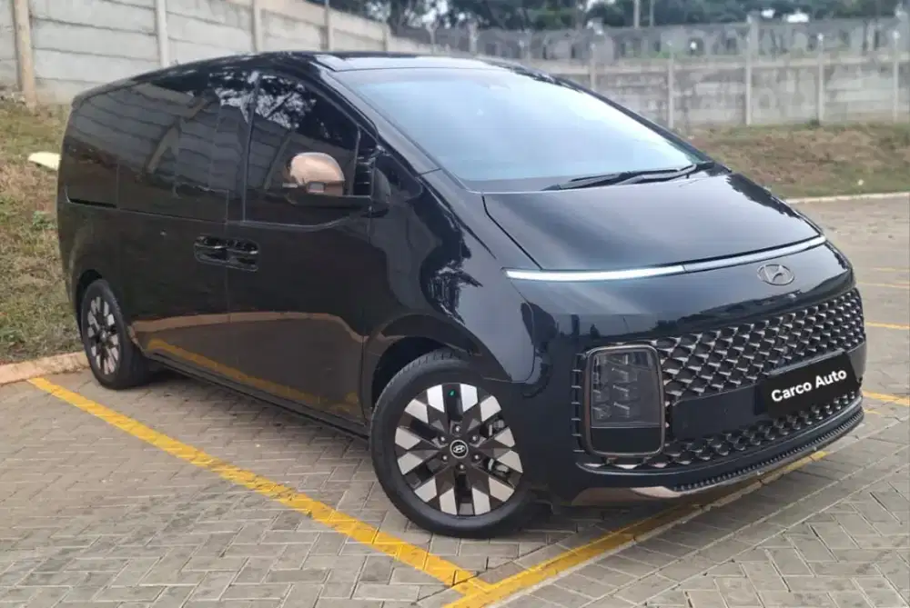 Hyundai Staria 2.2 D CRDi Signature Matic Tahun 2022