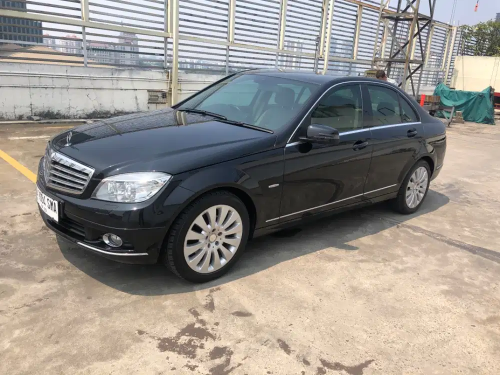 Mercedes c280 tahun 2009 tangan pertama