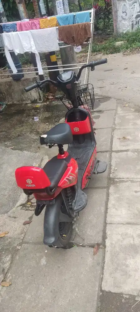 Sepeda listrik merk haha semua normal