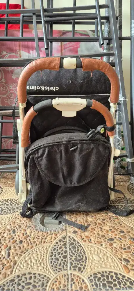 Stroller Chris Olins bekas