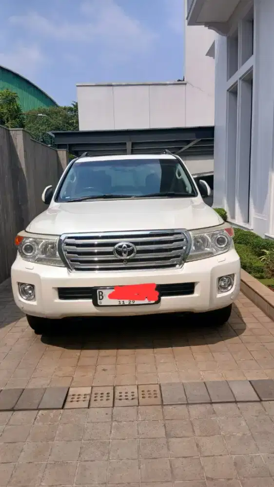 LAND CRUISER 2013 LC 200 FS AT