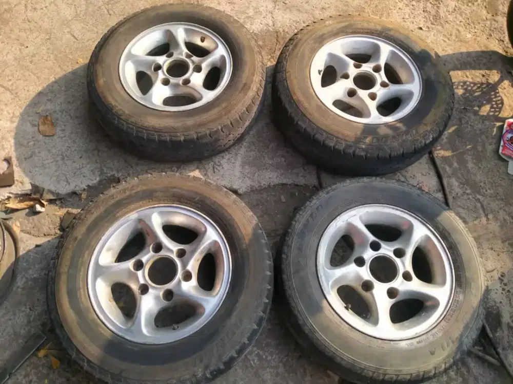 Velg original r14 phanter ls lv lm lubang 6 set ban