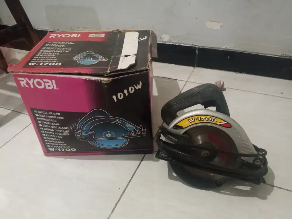 Mesin circular saw