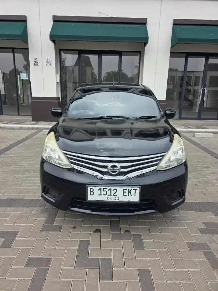 Jual Cepat Nissan Grand Livina SV AT 2014