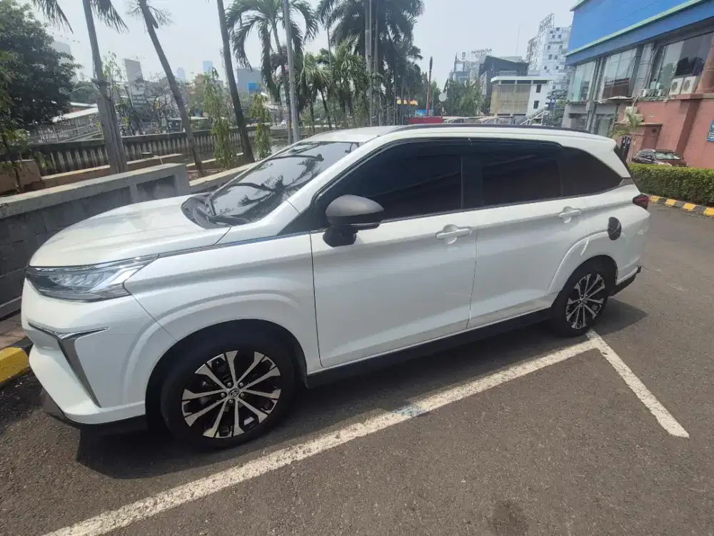 Toyota Veloz 1.5 Q Non-TSS AT,tgn pertama dari baru ,tks.