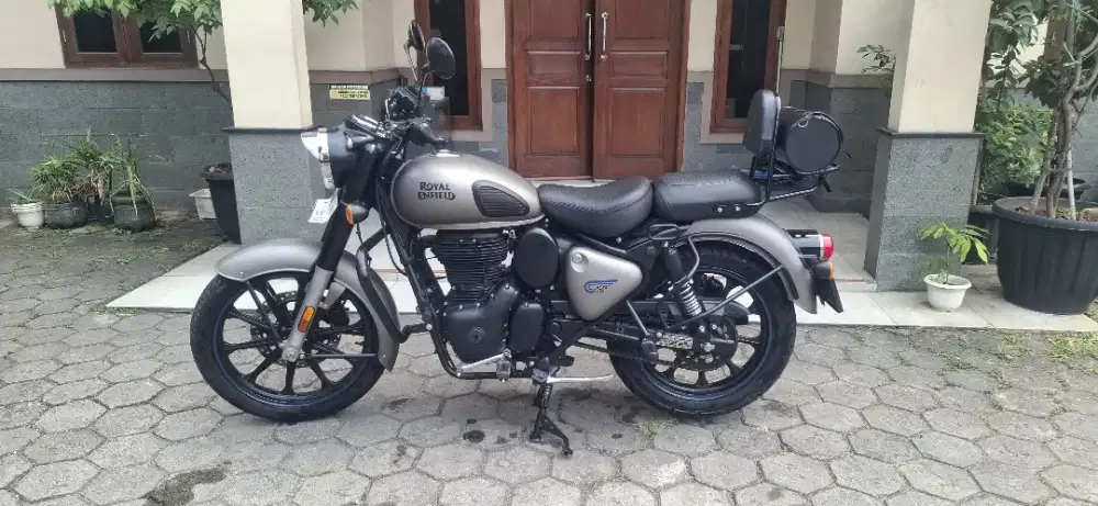 Royal Enfield Classic 350 (2022)