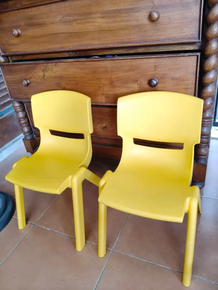Kursi Anak Informa LIKE NEW
