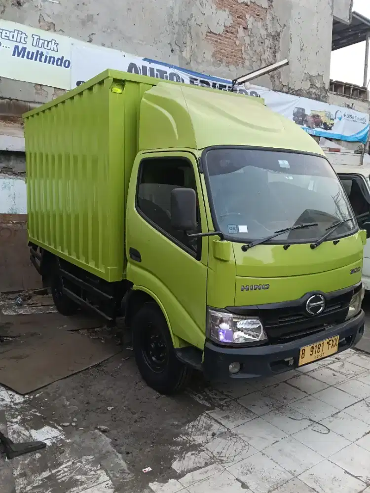 Hino Dutro 115SD engkel std box 2022 ( euro 4 )
