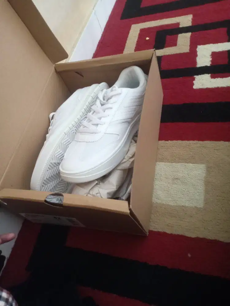 Sepatu Mills Ultras Dreamer 2 putih no 42