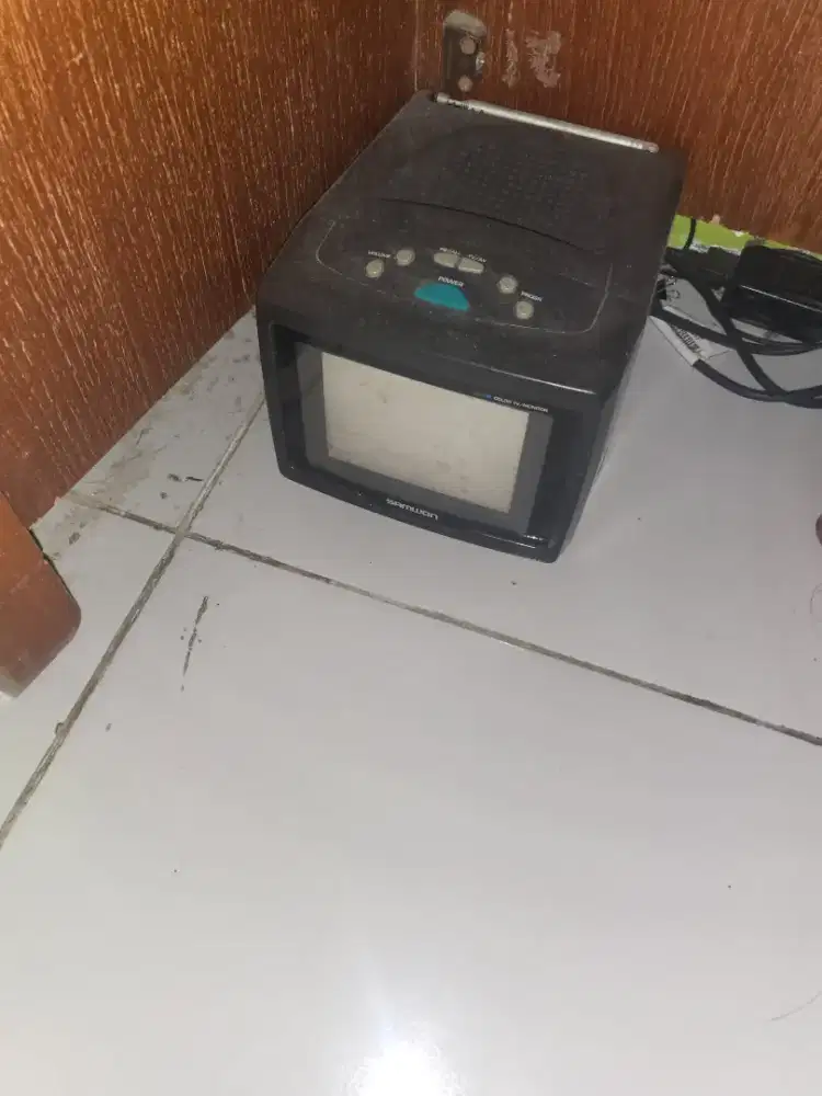 Tv mini jadul ukuran kecil