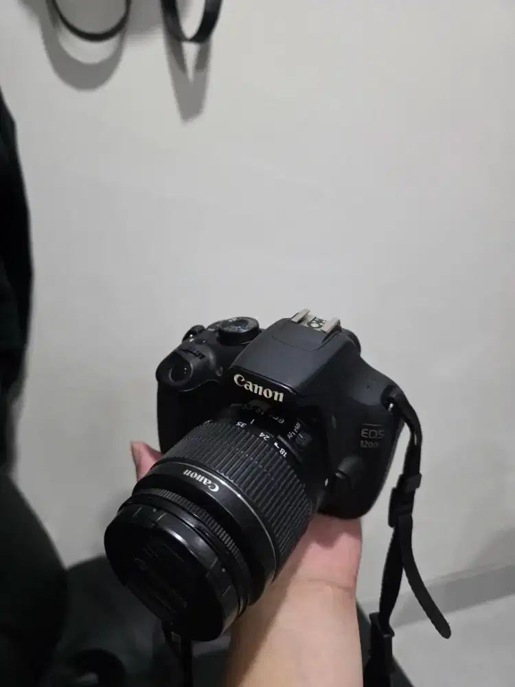 Kamera canon 1200D
