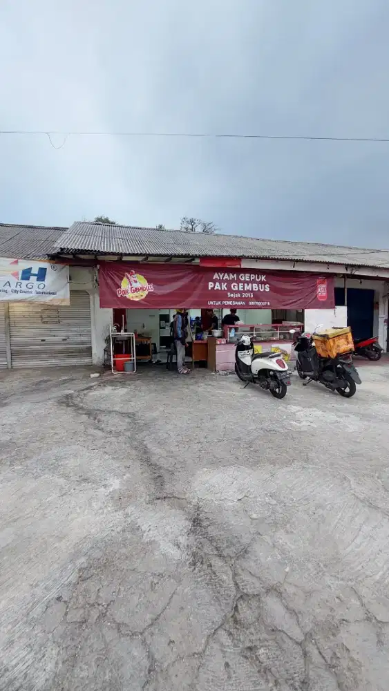 SISA 1 Unit Sewa Ruko Strategis Jalan Raya Pondok Cabe, Pamulang